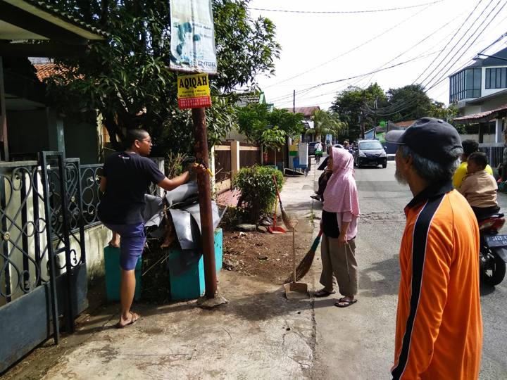 Baksos RT 06 & banjir Vila Nusa Indah
