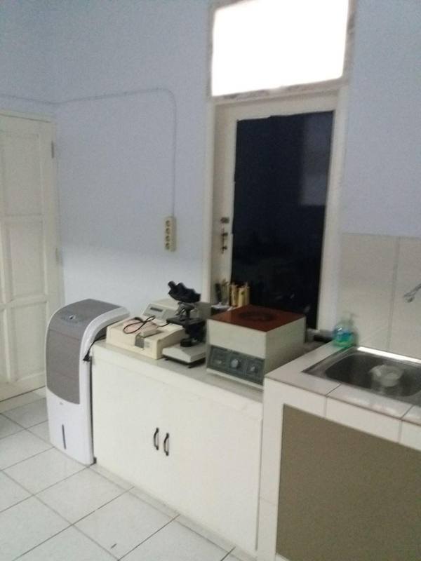 Alat laboratorium